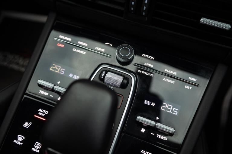 2022 Porsche Cayenne 3.0T V6 TiptronicS 4WD Euro 6 (s/s) 5dr COUPE Petrol Automatic