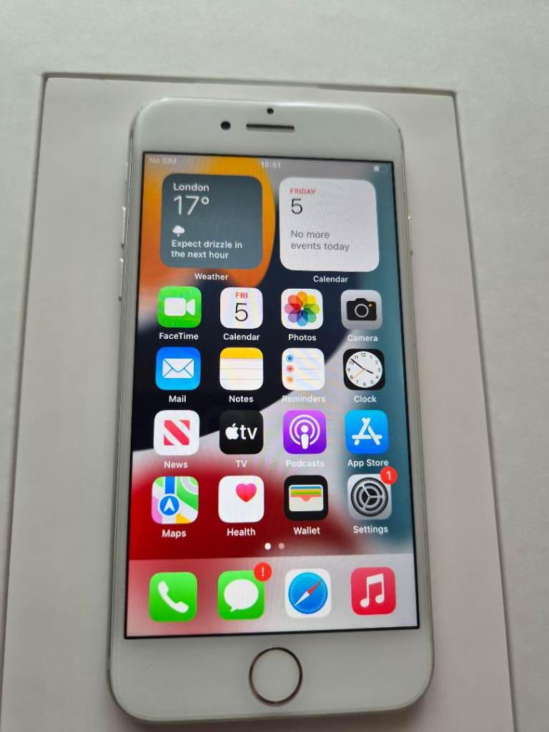 iPhone 7 - 32gb - Silver - Good condition 
