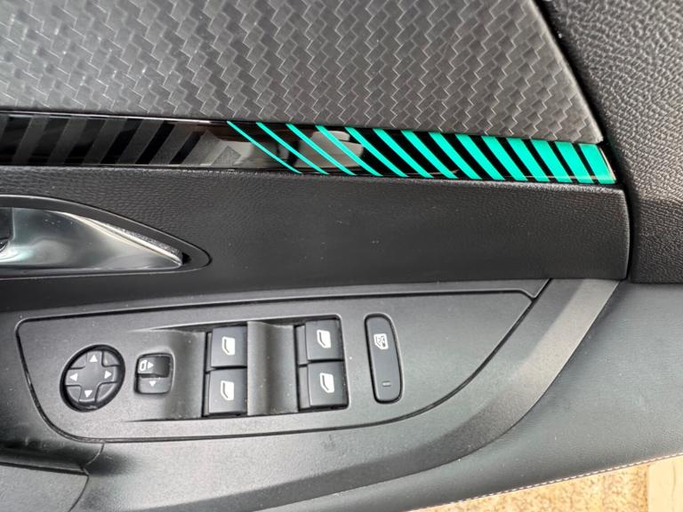 2022 Peugeot 2008 100kW Allure Premium 50kWh 5dr Auto HATCHBACK Electric Automatic