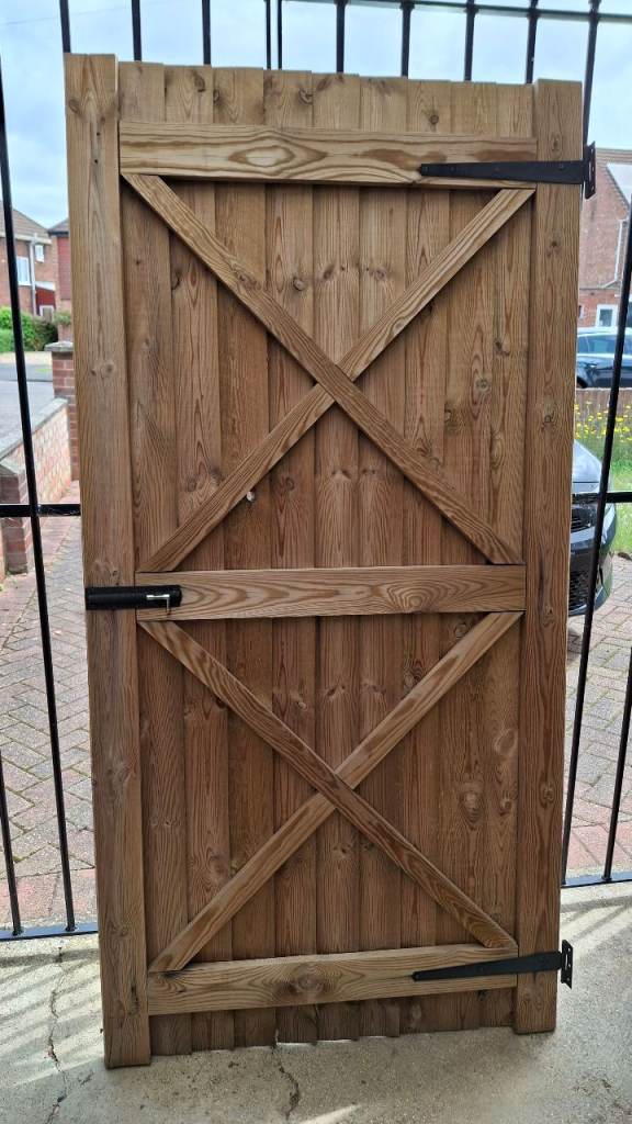 Framed and braced garden gate