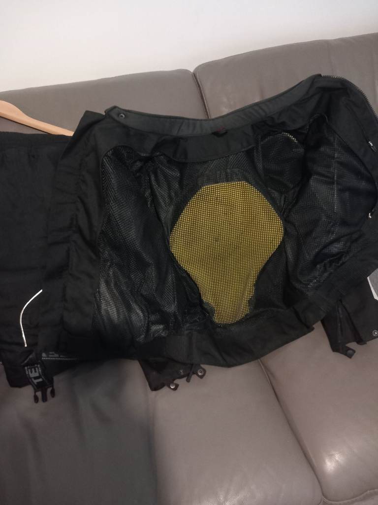 Gents motorcycle jacket/trousers 