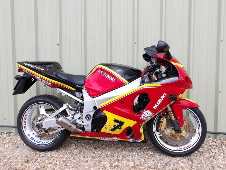 Suzuki GSXR 1000 Barry Sheene Replica, Original Panels & Spares Included 
