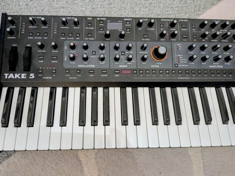 Sequential Take 5 Polyphonic Synth