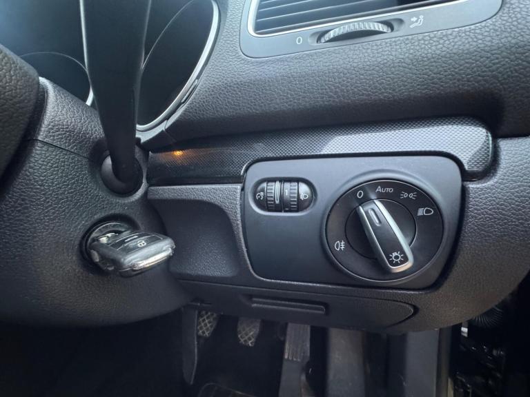 2011 Volkswagen Golf 1.6 TDi 105 BlueMotion Tech Match 5dr HATCHBACK DIESEL Manual