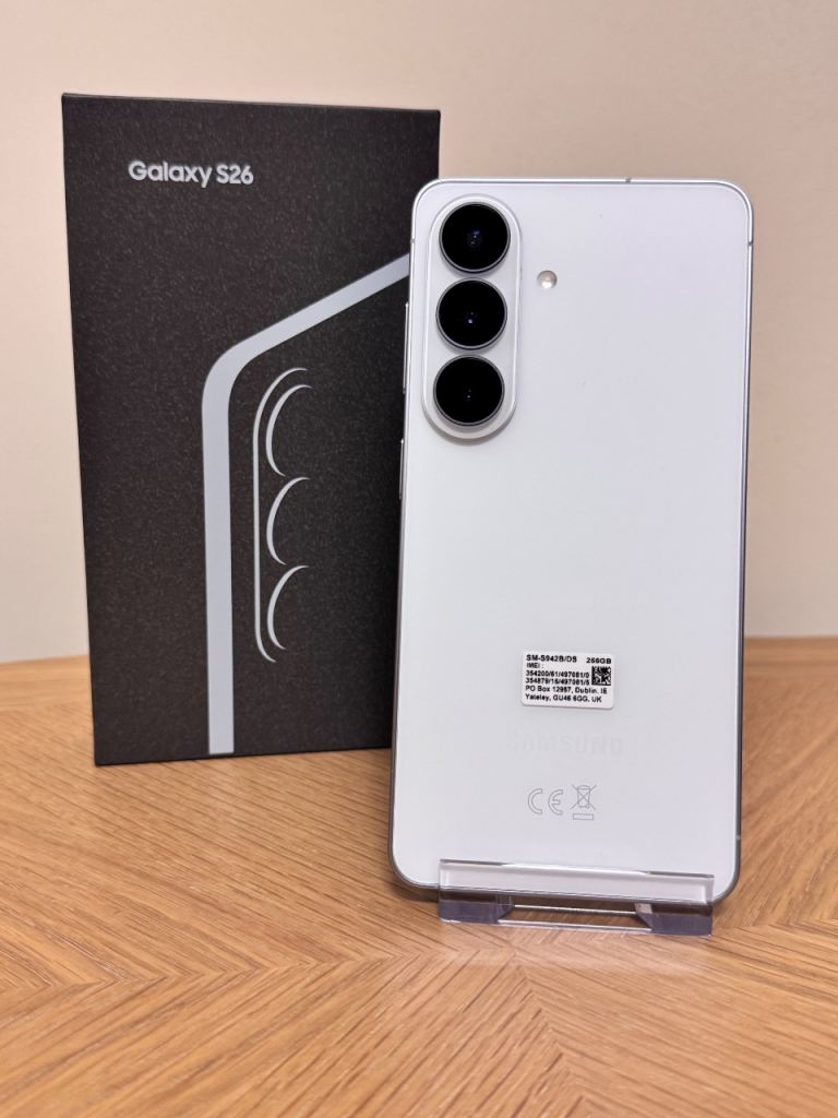 Samsung S26 5G White 256GB - New Condition 