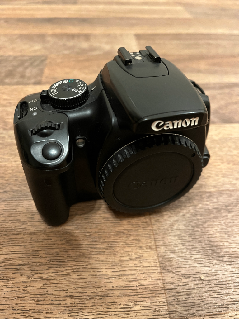 Canon 400D EOS DSLR 