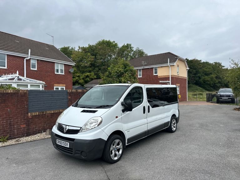 2010 Vauxhall vivaro 9 Seater Mini  Bus LWB 108K miles 12 months Mot
