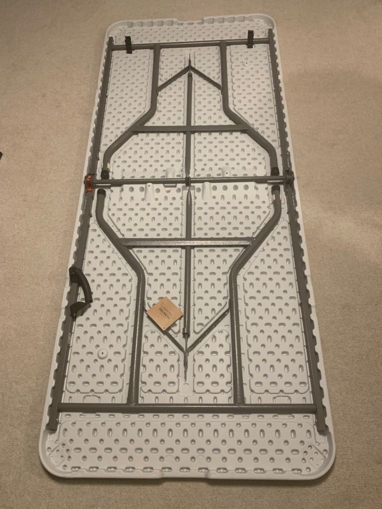 Foldable Table - indoor / outdoor use 