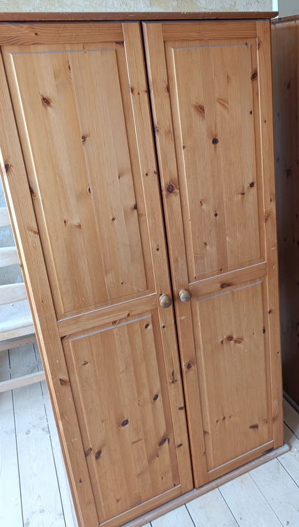 Timber wardrobe with internal clothes rail - FREE