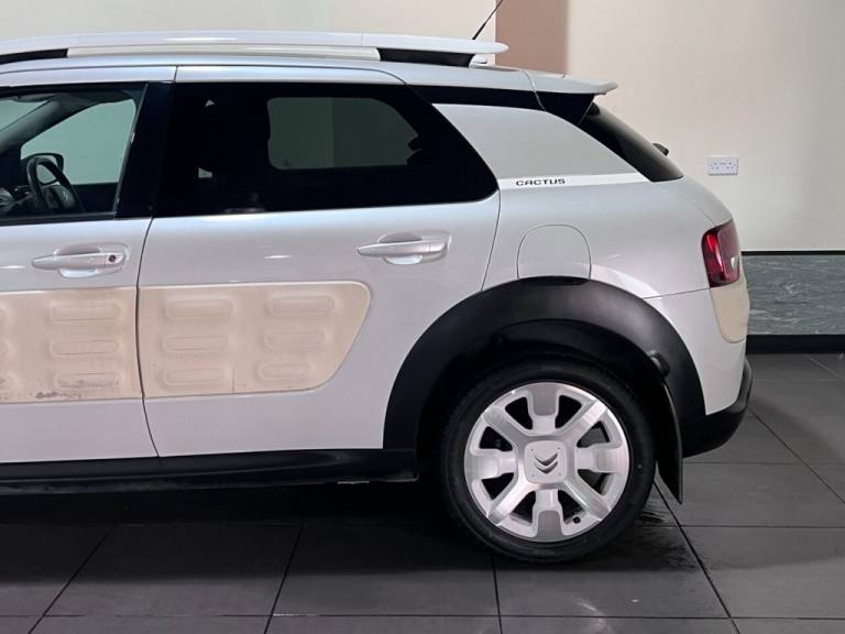 2018 Citroen C4 Cactus 1.6 BlueHDi W Hatchback 5dr Diesel Manual Euro 6 (100 ps) Hatchback Diesel...