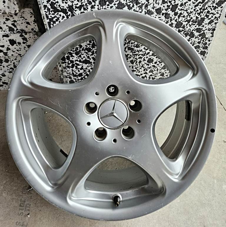 Original Mercedes 18" S Class Alloy Wheel - Excellent Condition