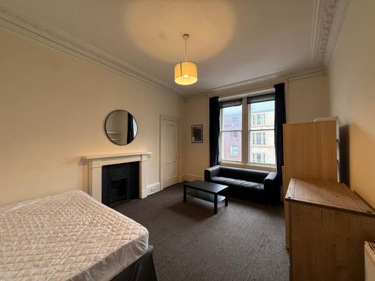 3 Second Floor Brougham Street