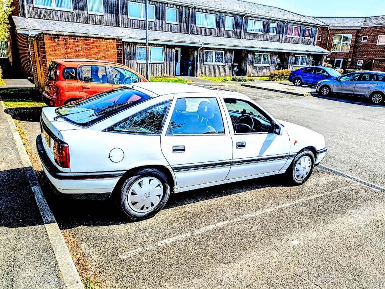 mid 90s car for photo shoot 