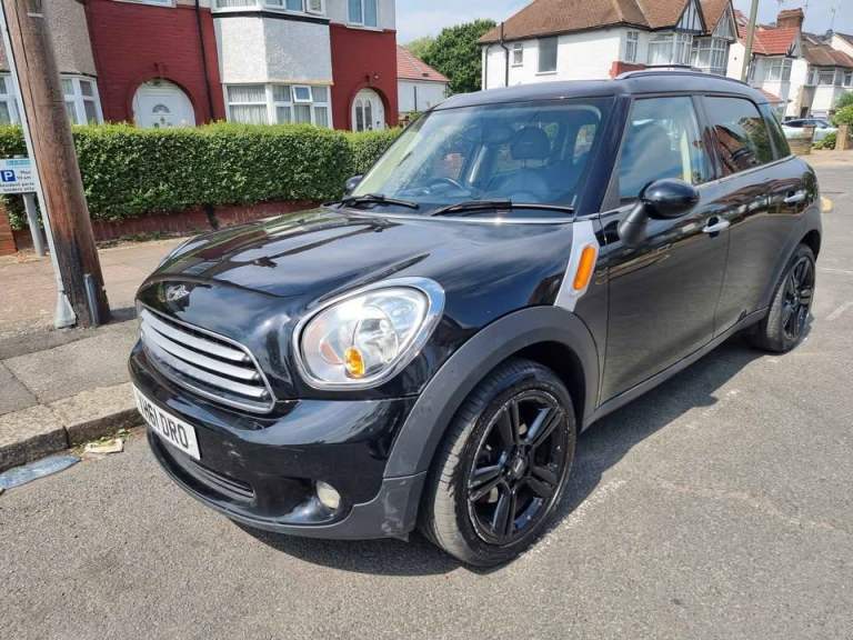 MINI COUNTRYMAN CHILLI PACK 1.6 PETROL AUTOMATIC STEPTRONIC | DUAL PANORAMIC 2011