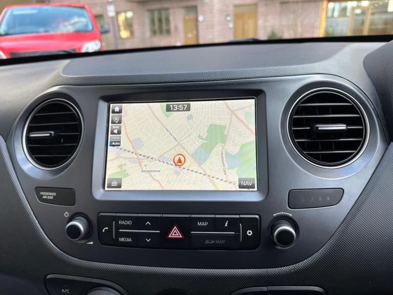 2020 Hyundai i10 1.0 Play Euro 6 5dr HATCHBACK Petrol Manual