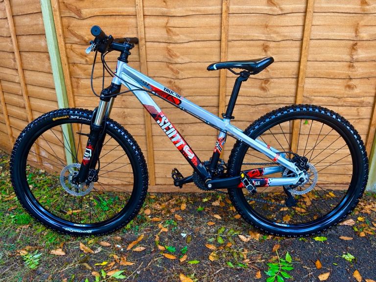 Scott Voltage YZ 15 Mountain Bike - Silver-Red,Hydraulic Brake,Very  Good Condition