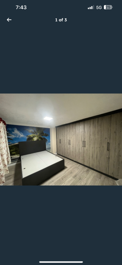 Kingsize room for rent 