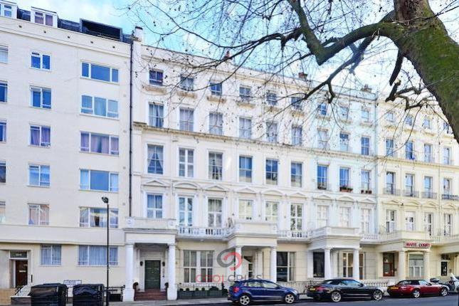  Studio apartment in this period conversion property in Leinster Gardens, Bayswater, W2.-Ref: 572