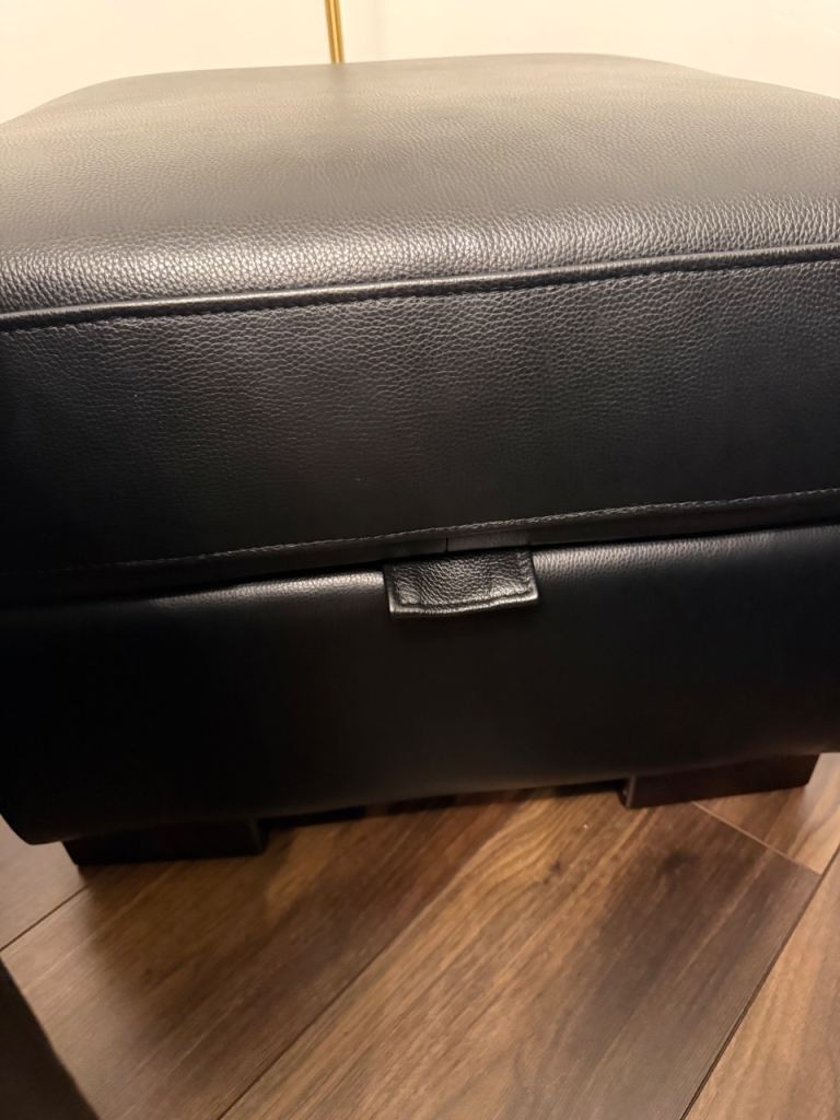 Black Leather Sofa Suite. 3-Seater, 2-Seater & Electric Recliner Chair with Storage Footstool