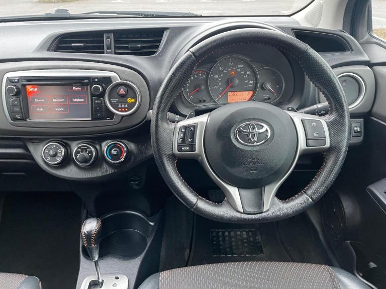 2012 Toyota Yaris 1.33 VVT-i SR 5dr Multidrive S HATCHBACK PETROL Automatic