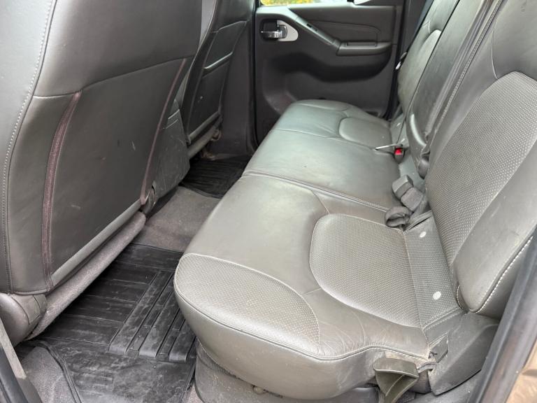 2015 Nissan Navara Double Cab Pick Up Outlaw 3.0dCi V6 231 4WD Auto PICK UP Diesel Automatic