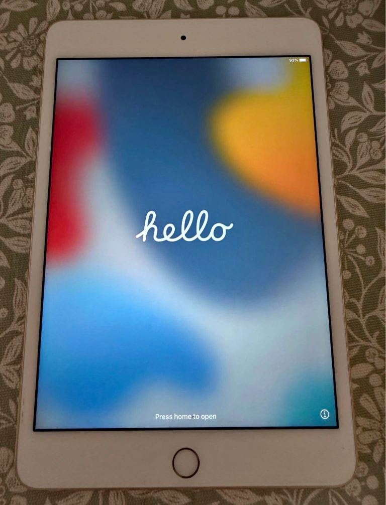Apple iPad Mini 4th Gen 128GB Gold – Good Condition