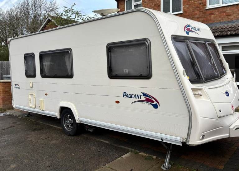 Bailey Champagne Series 6 Caravan – 2007 –  4 Berth – Great Condition