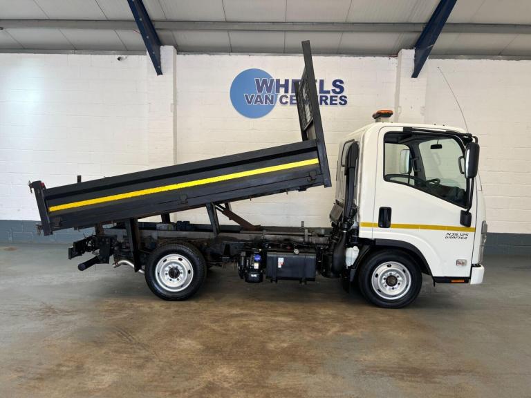2022 Isuzu N35 Chassis Cab SE Easyshift Tipper DIESEL Automatic