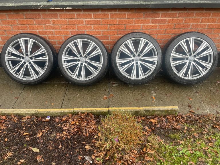 Genuine Audi A6 S6 C8 4K 20” alloys x 4  4K0 601 025J VG tyres  255 40 R20
