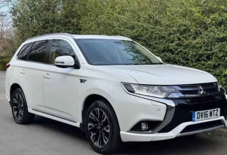 Mitsubishi, OUTLANDER, Estate, 2016, Other, 1998 (cc), 5 doors