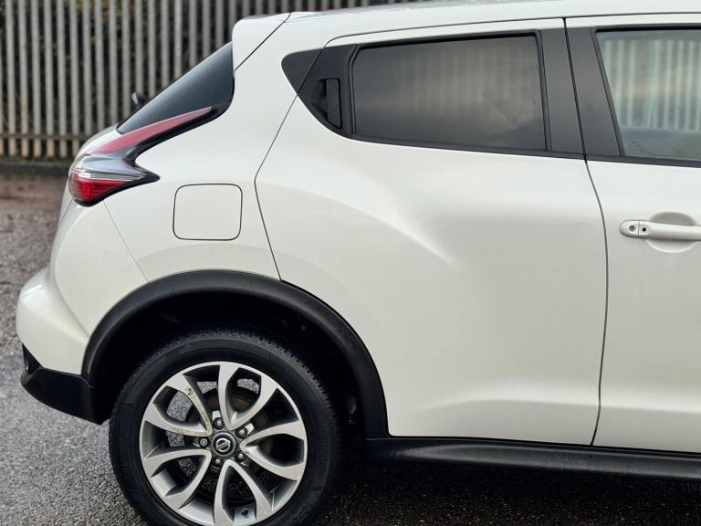 2018 Nissan Juke 1.6 [112] Tekna 5dr [Bose] HATCHBACK PETROL Manual