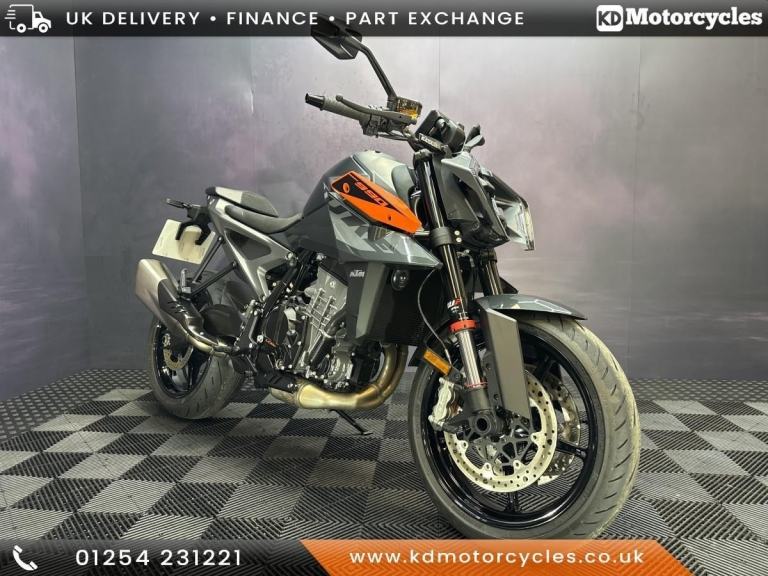 KTM 990 Duke Ex-Demo Low Miles Tech Pack