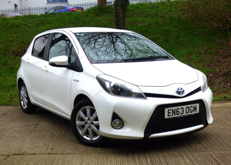 2014 Toyota Yaris 1.5 VVT-h Icon Plus CVT Euro 5 5dr Hybrid