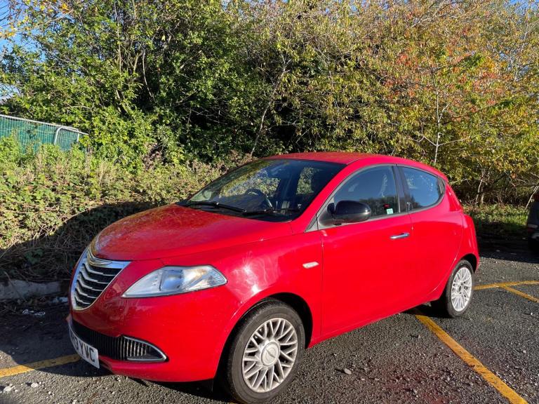 CHRYSLER YPSILON 1.2 SE 13 REG RED 5 DOOR SERVICE HISTORY MOT MARCH 22ND 2026 TAX £35