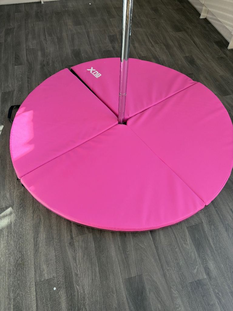 X-POLE Pink Pole Dancing Mat – Good Condition