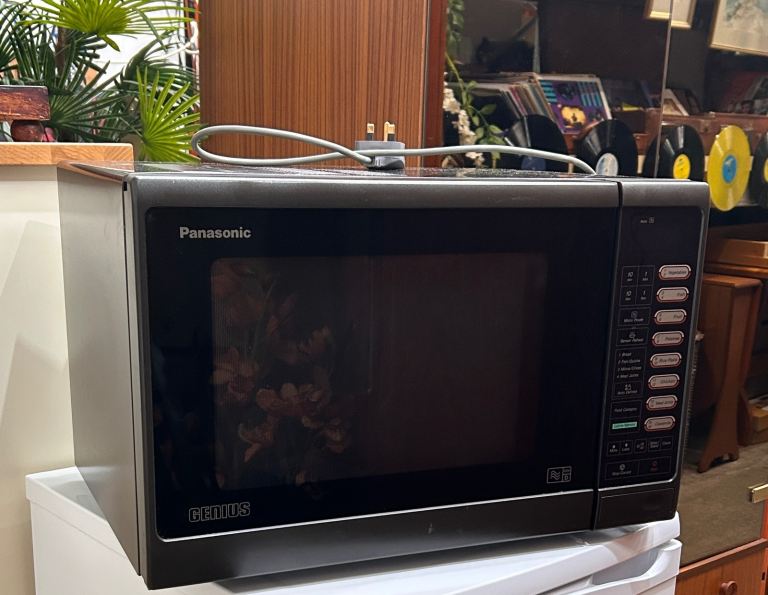 Panasonic Microwave Oven model no.: NN - 6803BBPQ