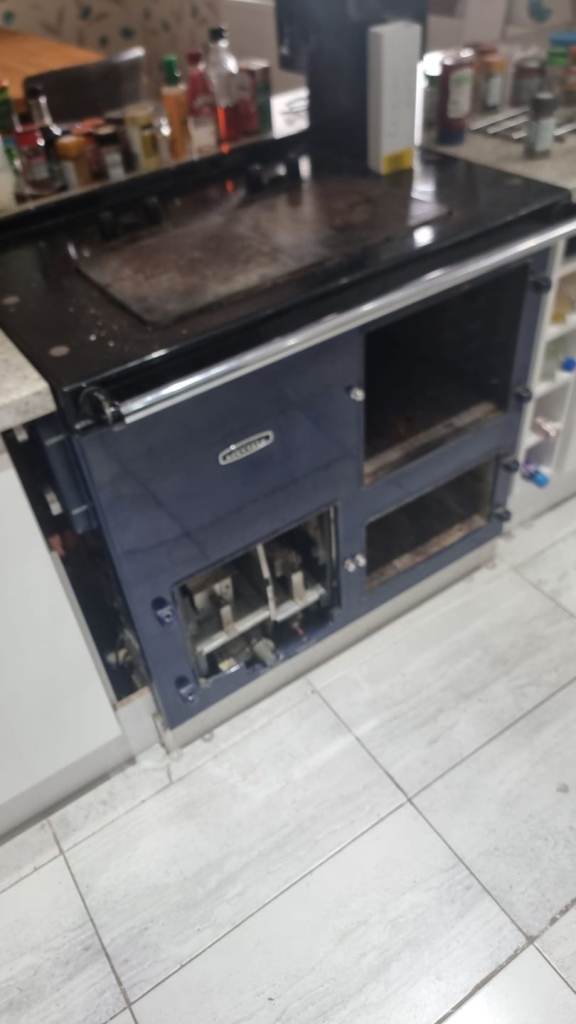 Rayburn nouvelle Range Cooker – Blue, Needs Some TLC