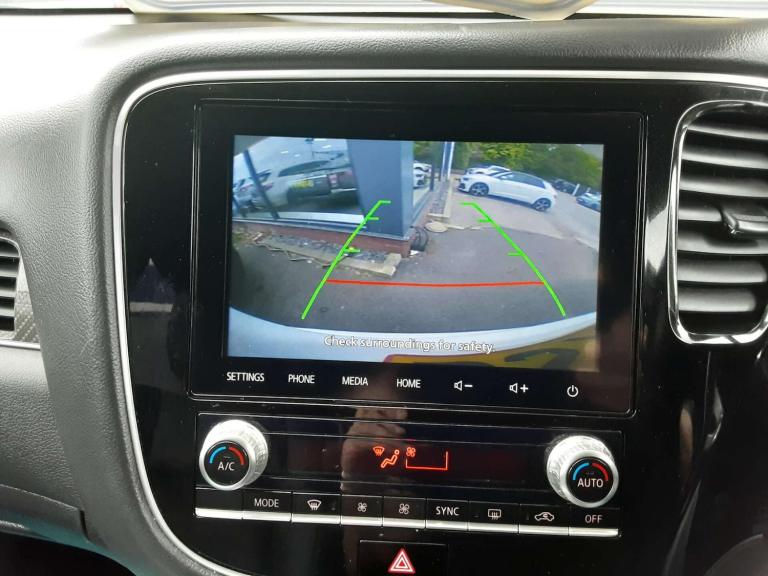 2020 Mitsubishi Outlander 2.4 PHEV Dynamic 5dr Auto ESTATE PETROL/ELECTRIC Automatic