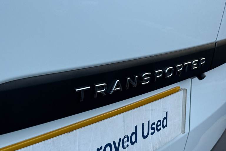 2025 Volkswagen Transporter 2.0 TDI 110 Commerce Plus Van Van DIESEL Manual