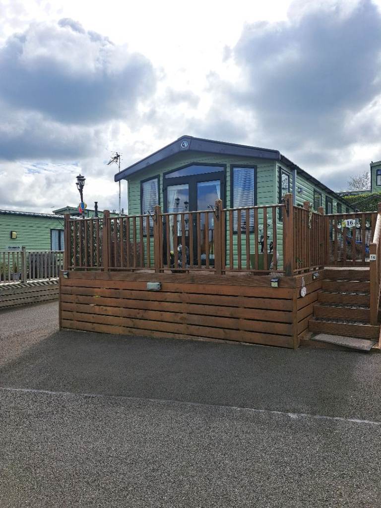 Swift Bordeaux Caravan