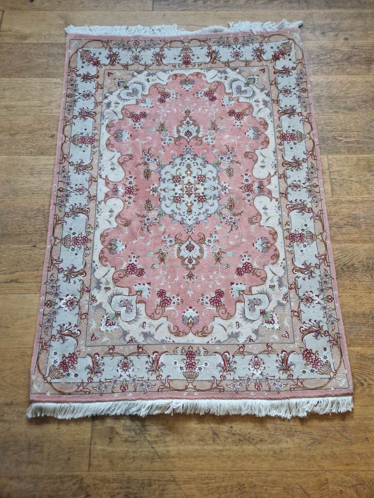 fine handmade persian Tabriz Rug