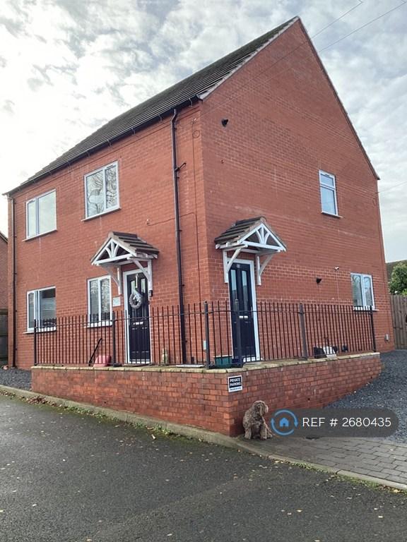image for 2 bedroom flat in Rose Close, Droitwich, WR9 (2 bed) (#2680435)
