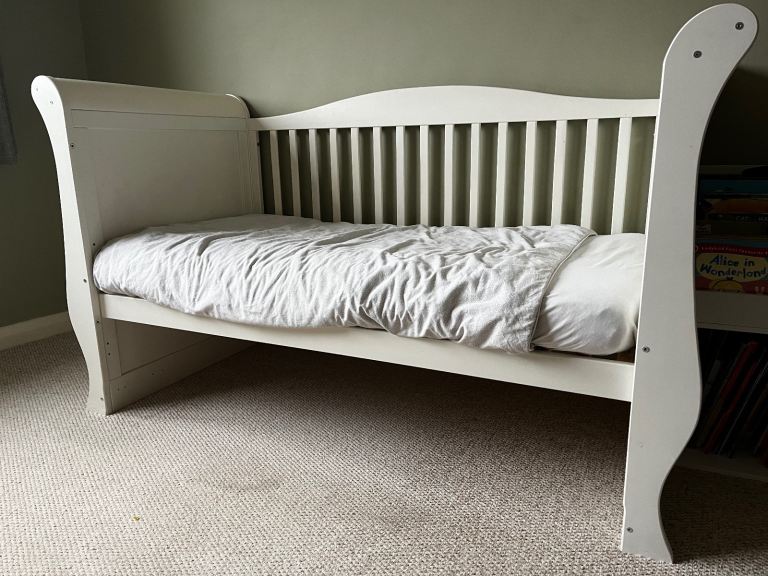 Hollie Sleigh Cot bed
