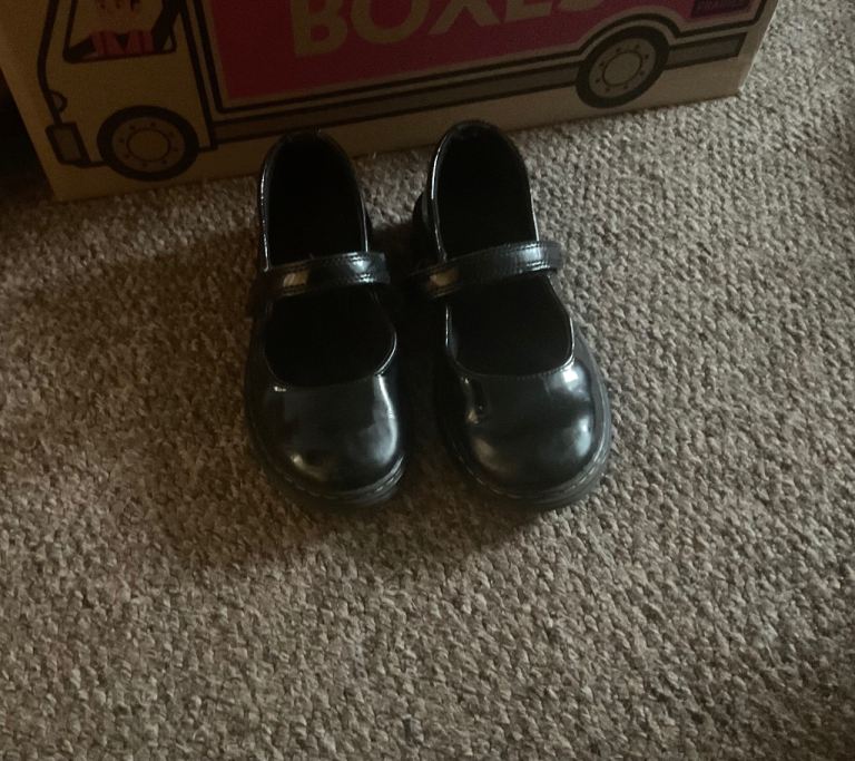 Dr martens girls school shoes size 2