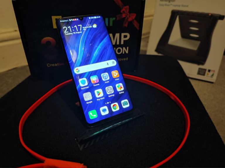 Huawei P30 Pro Mobile Phone - Black, Good Condition