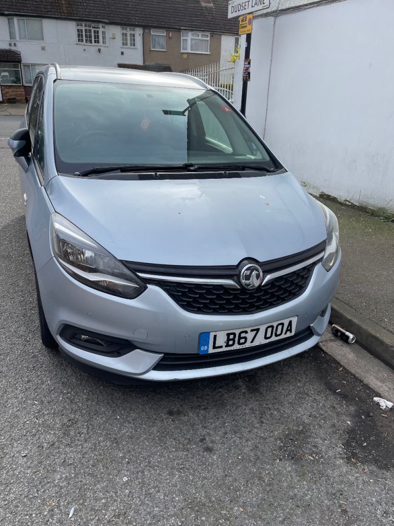 Amazing car with very Low mileage ) 5700£ 