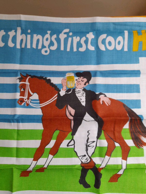 VERY RARE! 1970s HARP LAGER Glass Cloth- NEW 