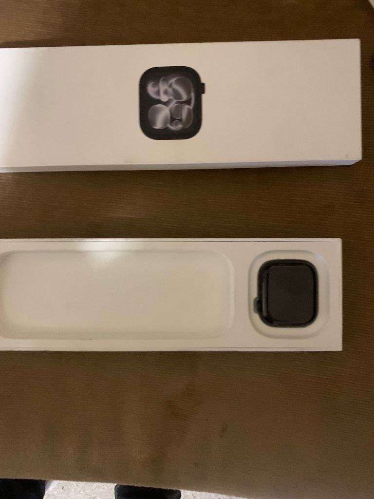 Apple Watch Series (GPS) Black - Good Condition