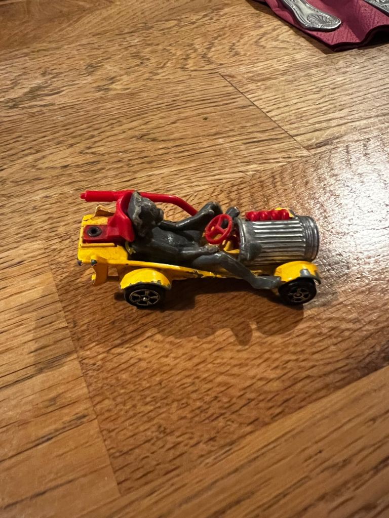 Tom & Jerry 1940’s vintage car. Collectable