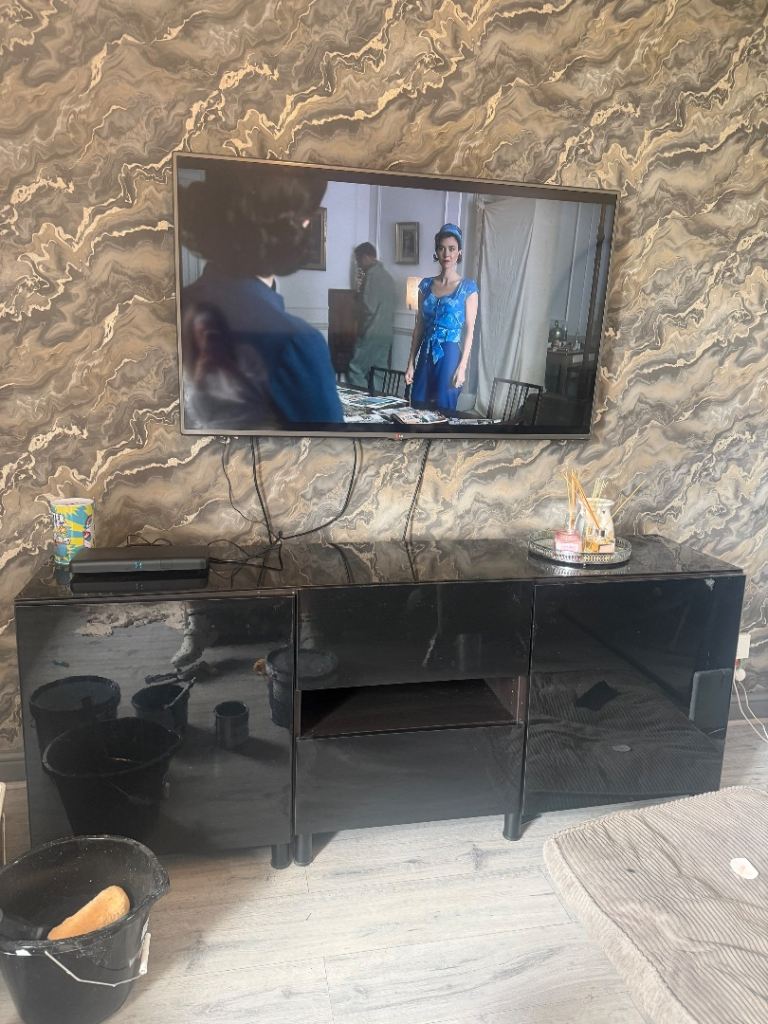 Tv unit 